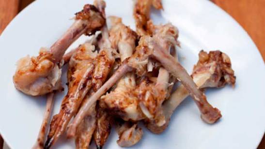 ossos-de-frango-para-cachorro